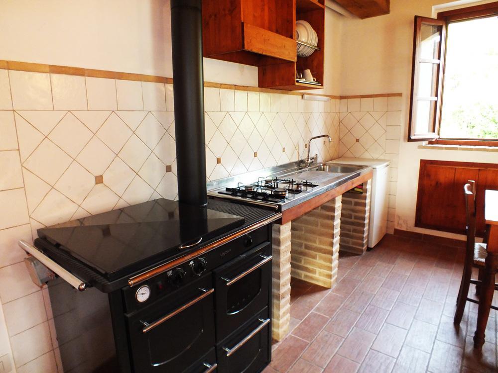 Agriturismo La Casa Della Lavanda - Il Rustico มารีนา ดิ มอนเตมาร์เชียโน ภายนอก รูปภาพ