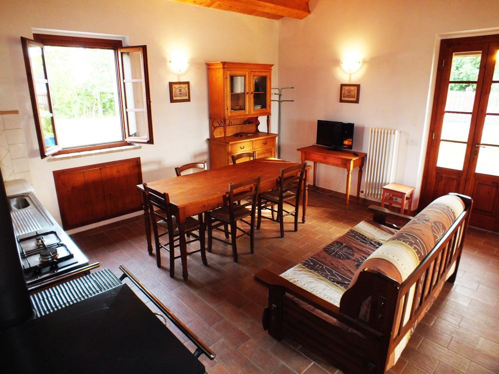 Agriturismo La Casa Della Lavanda - Il Rustico มารีนา ดิ มอนเตมาร์เชียโน ภายนอก รูปภาพ