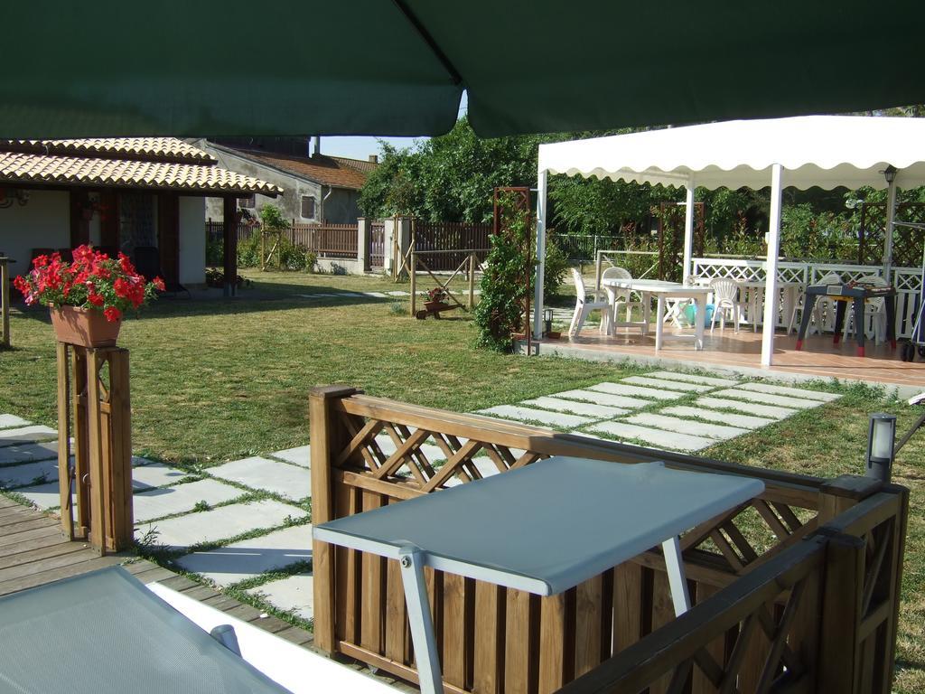 Agriturismo La Casa Della Lavanda - Il Rustico มารีนา ดิ มอนเตมาร์เชียโน ภายนอก รูปภาพ