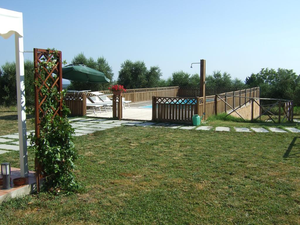 Agriturismo La Casa Della Lavanda - Il Rustico มารีนา ดิ มอนเตมาร์เชียโน ภายนอก รูปภาพ